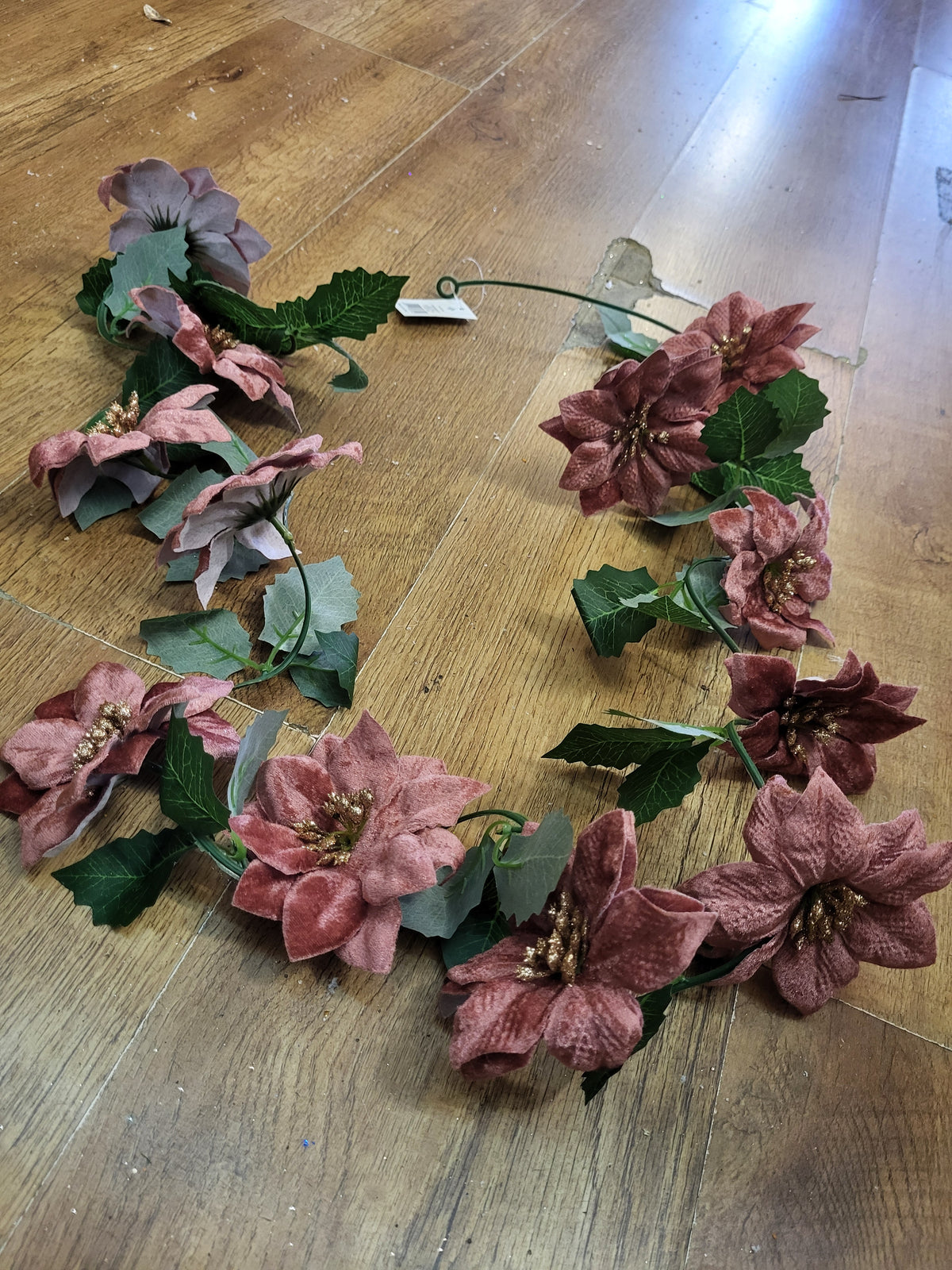 Pink velvet poinsettia garland  image 3