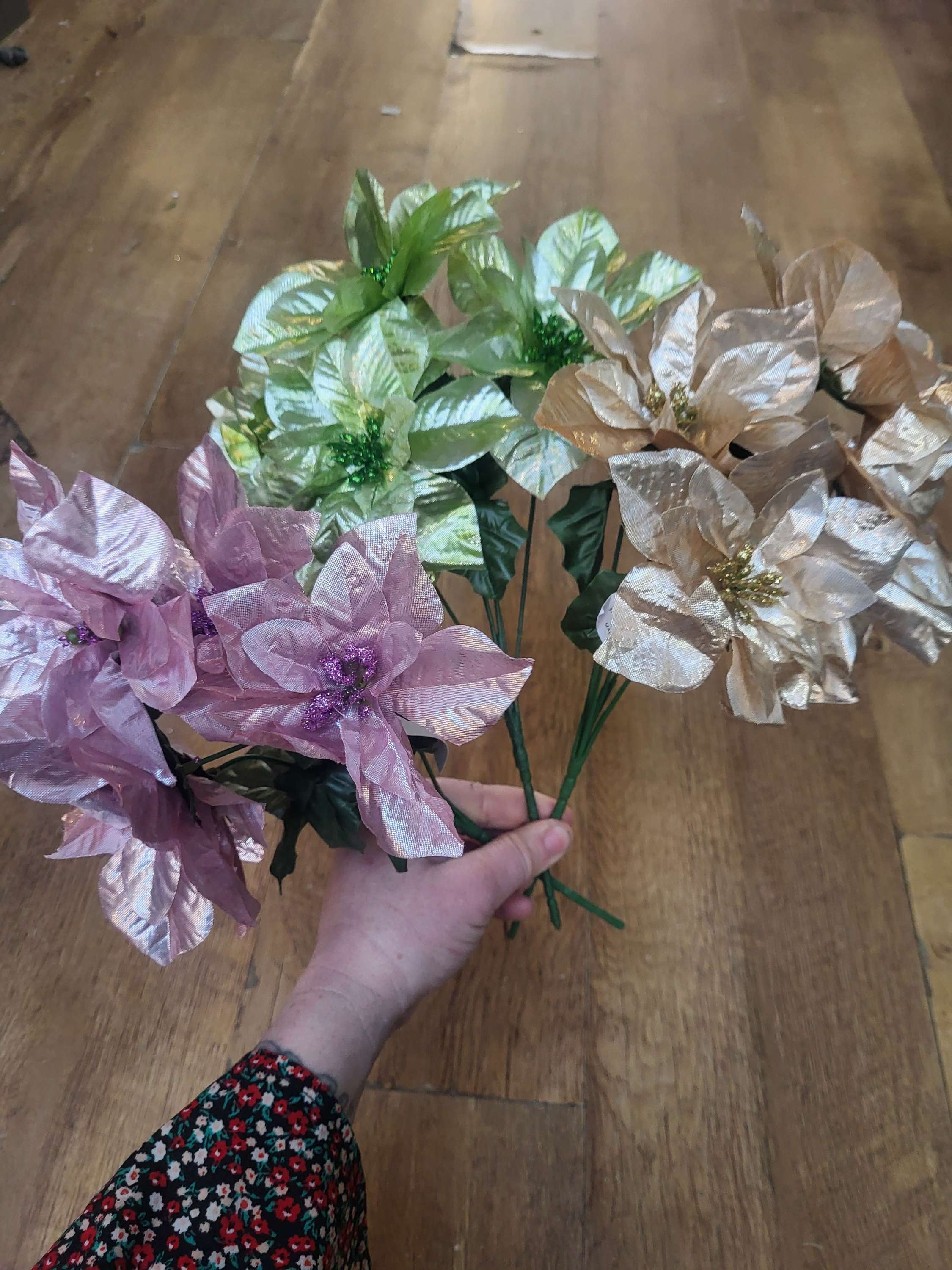 Metallic poinsettia bunch - 3 colours available image 10