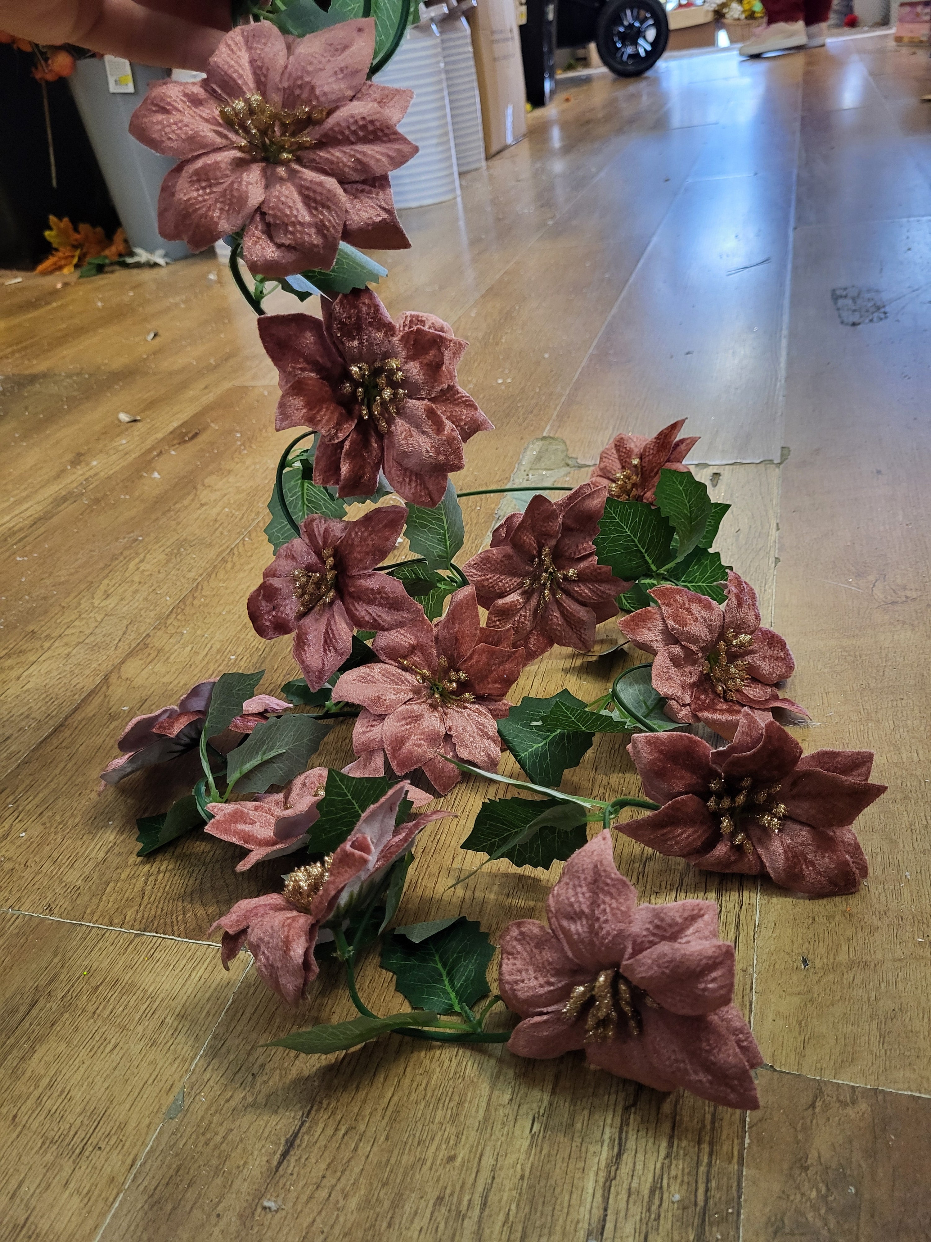 Pink velvet poinsettia garland  image 2