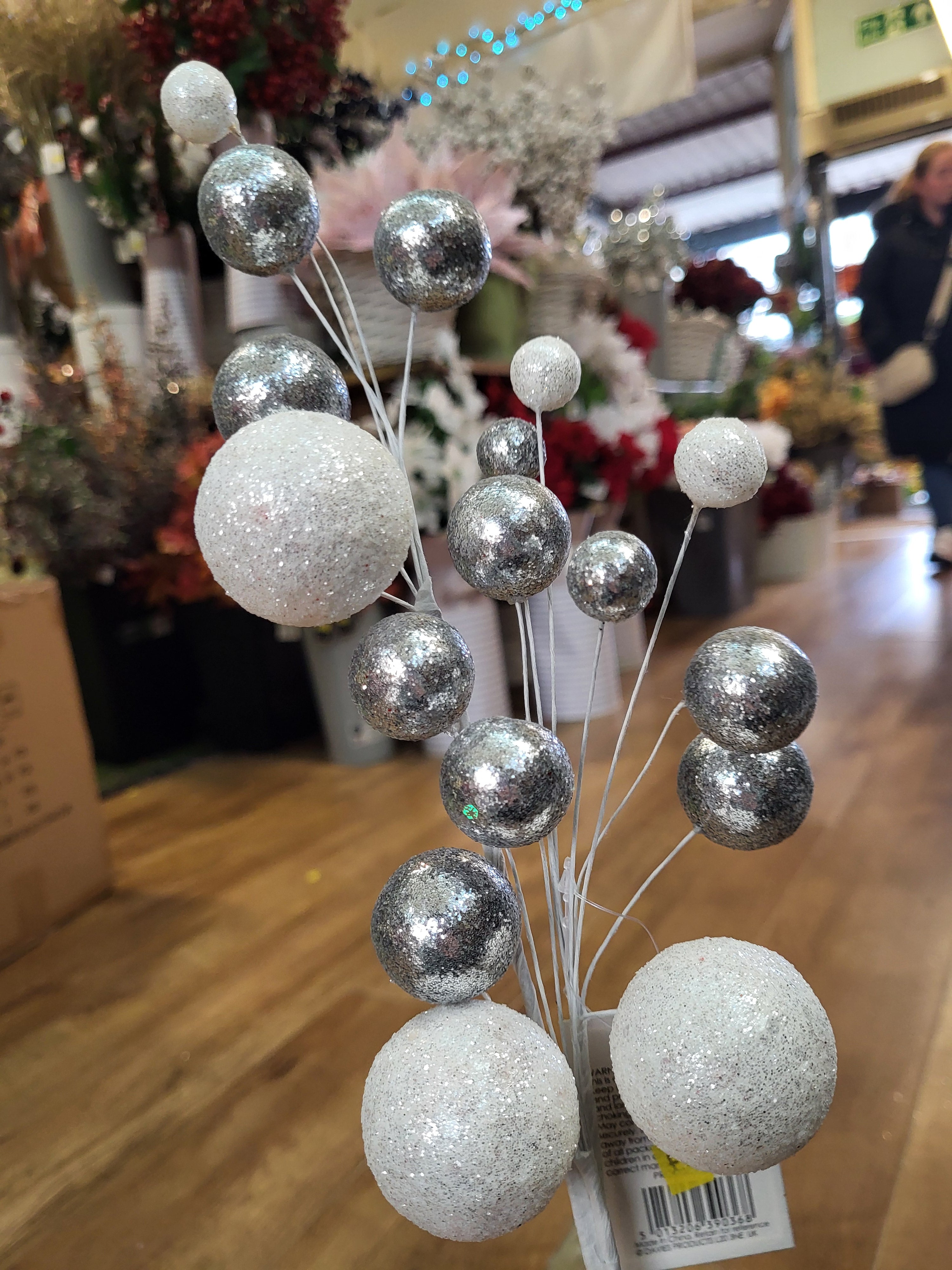 White and silver glitter ball spray image 0