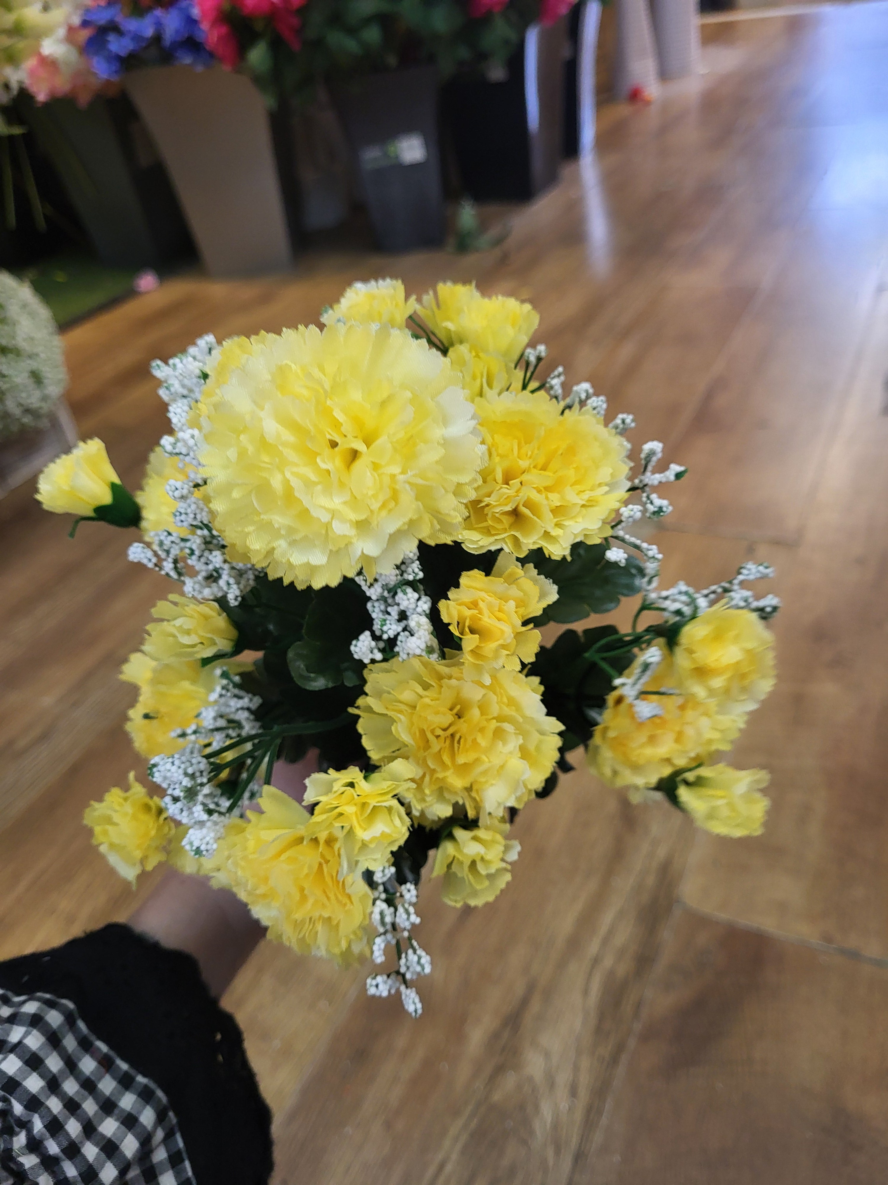 Big bunch of mixed size carnations with gyp  - 6 colours available image 7