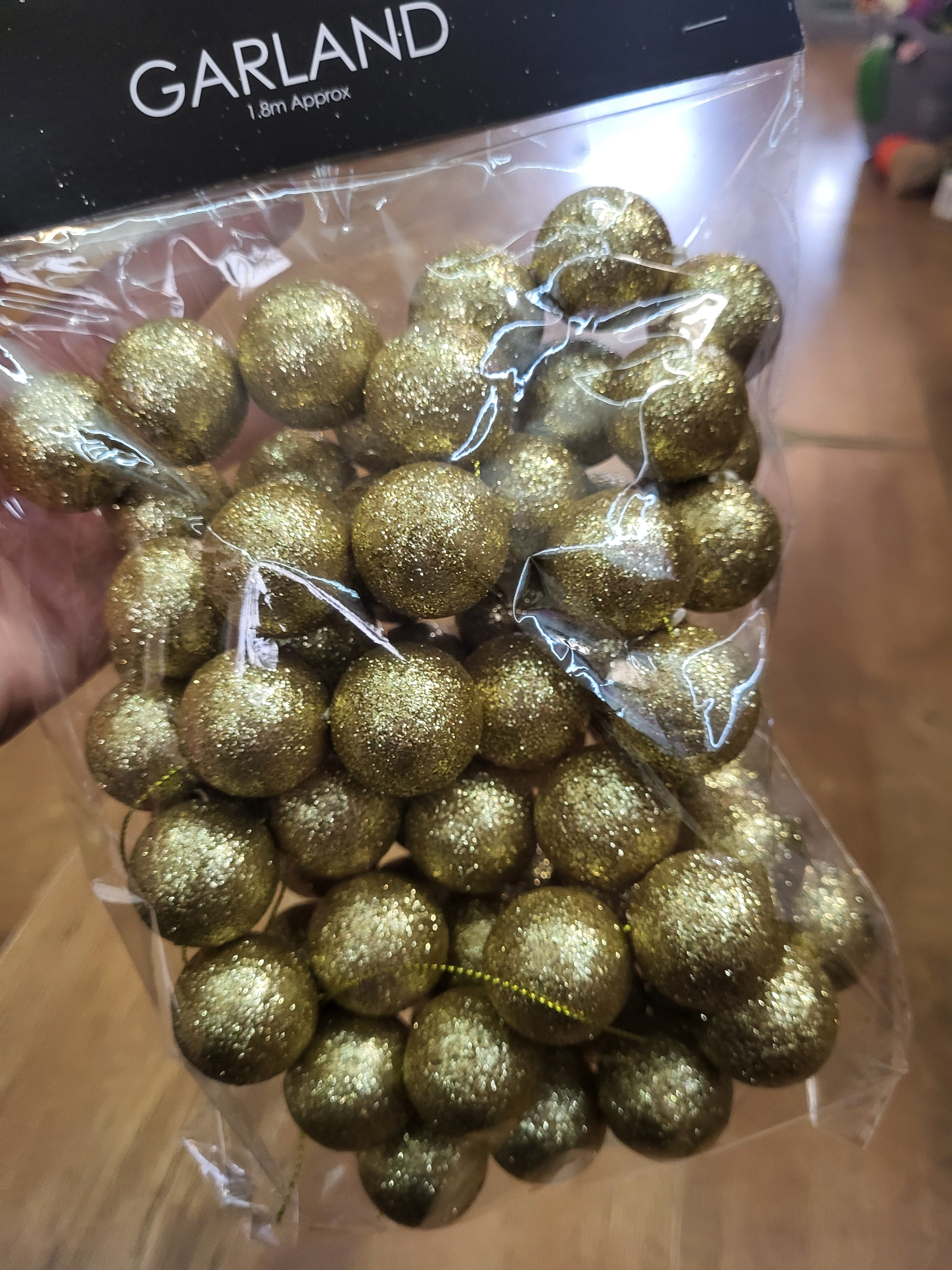 1.8m gold glitter ball garland image 0