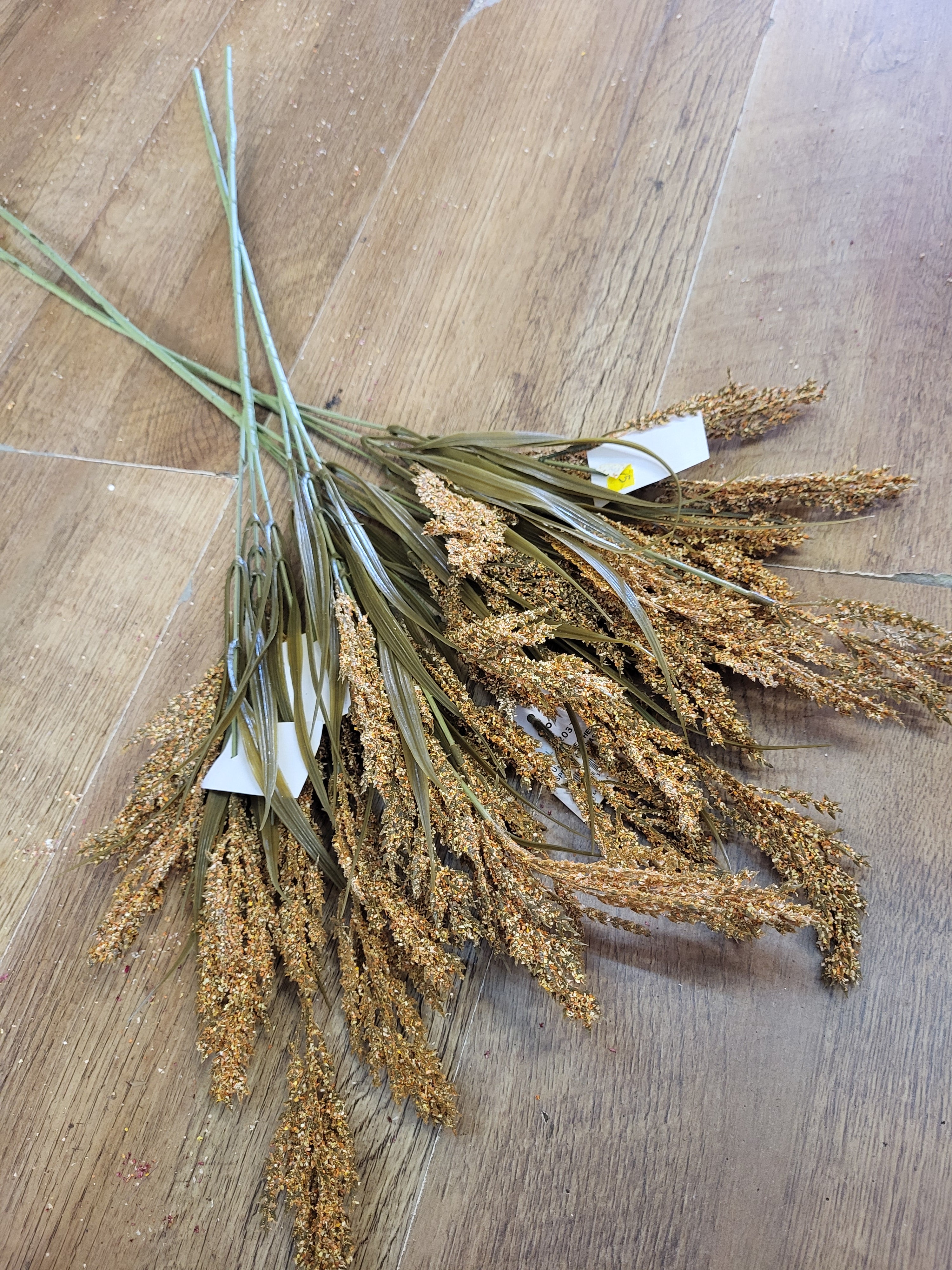 Bundle of 4 Long stem orange  autumnal Heather sprays image 0