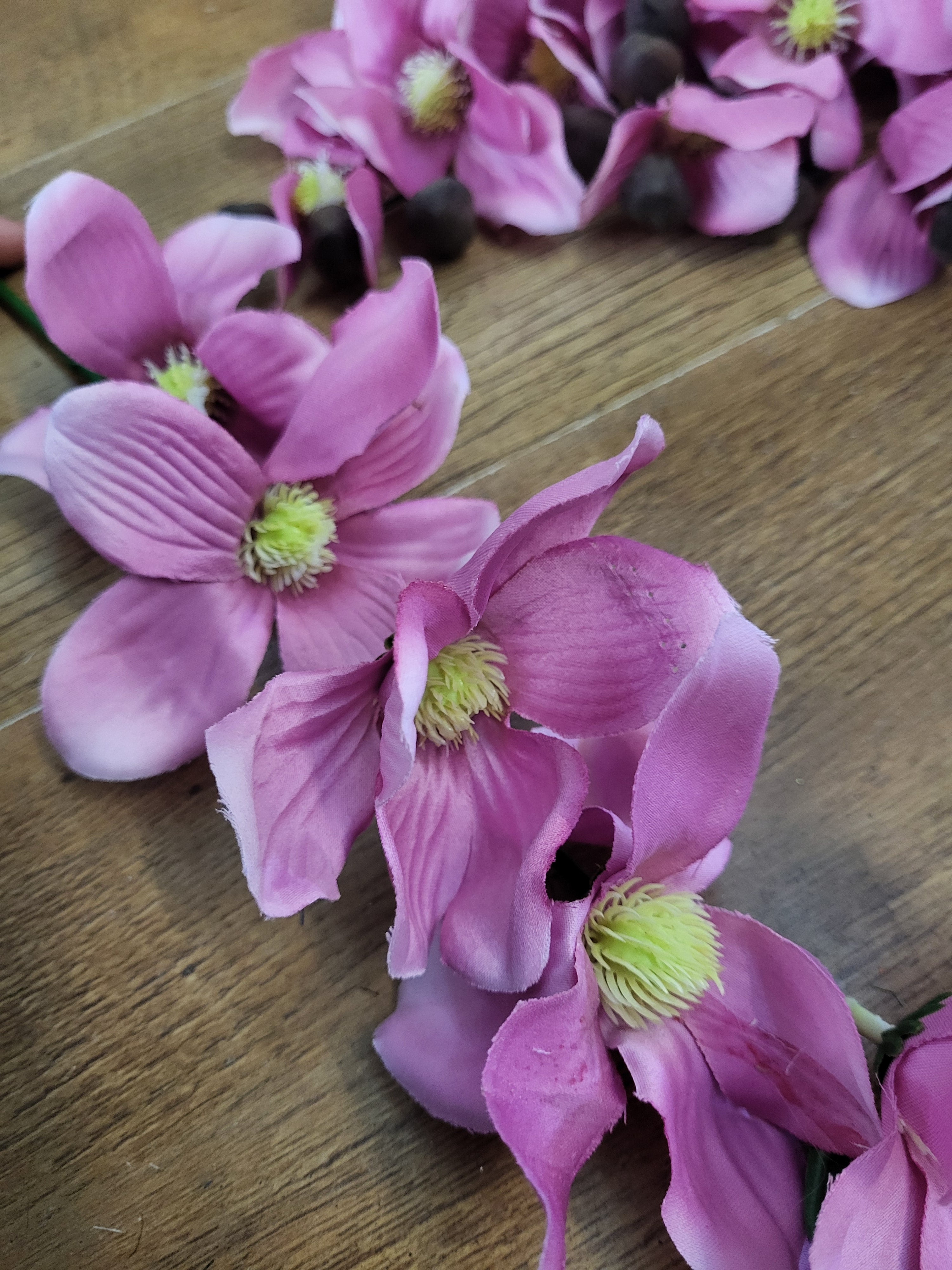 Bundle of 10 long stem pink magnolias image 2