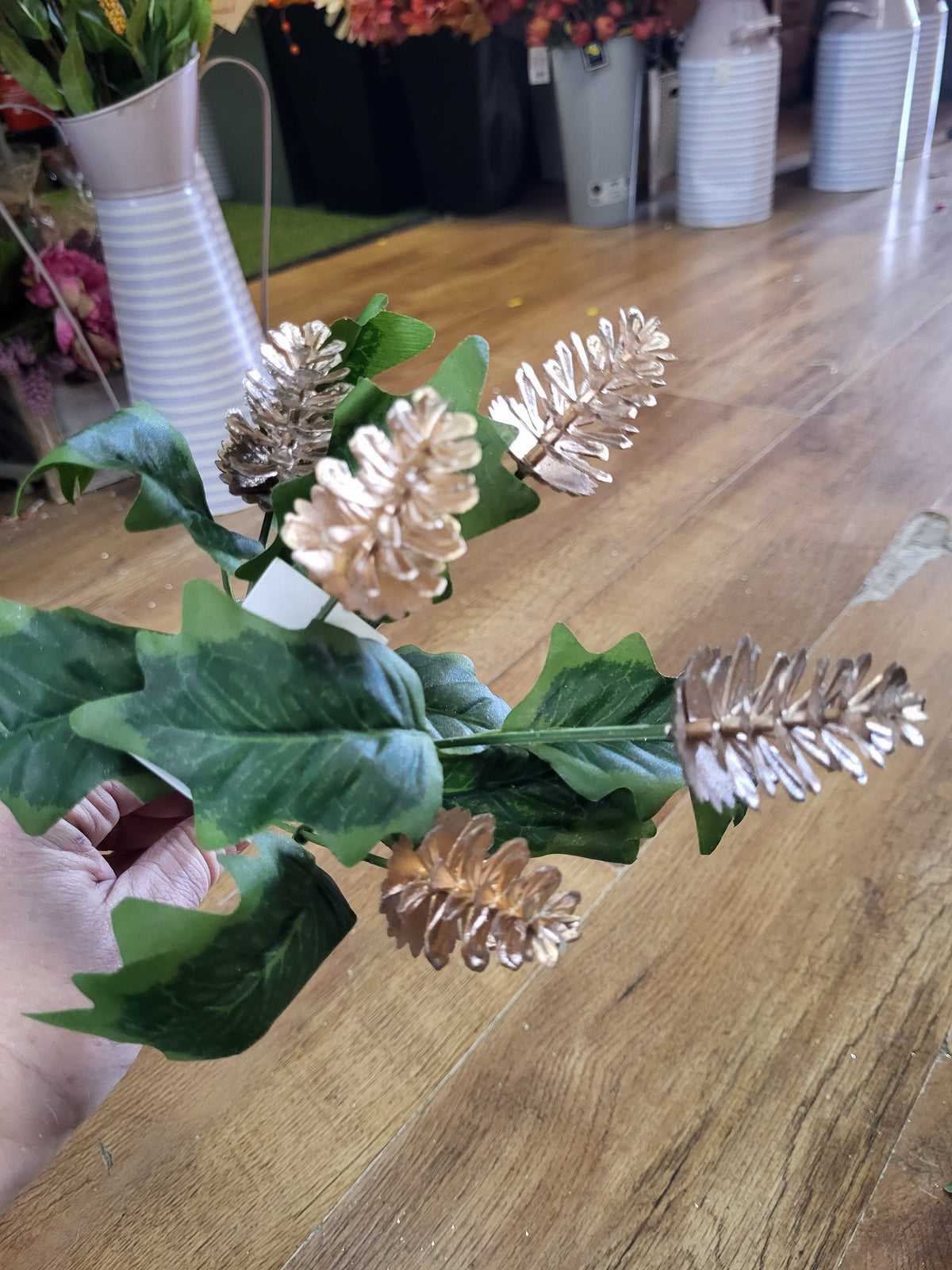Plain holly leaves with metallic cones  - 3 colours available image 2