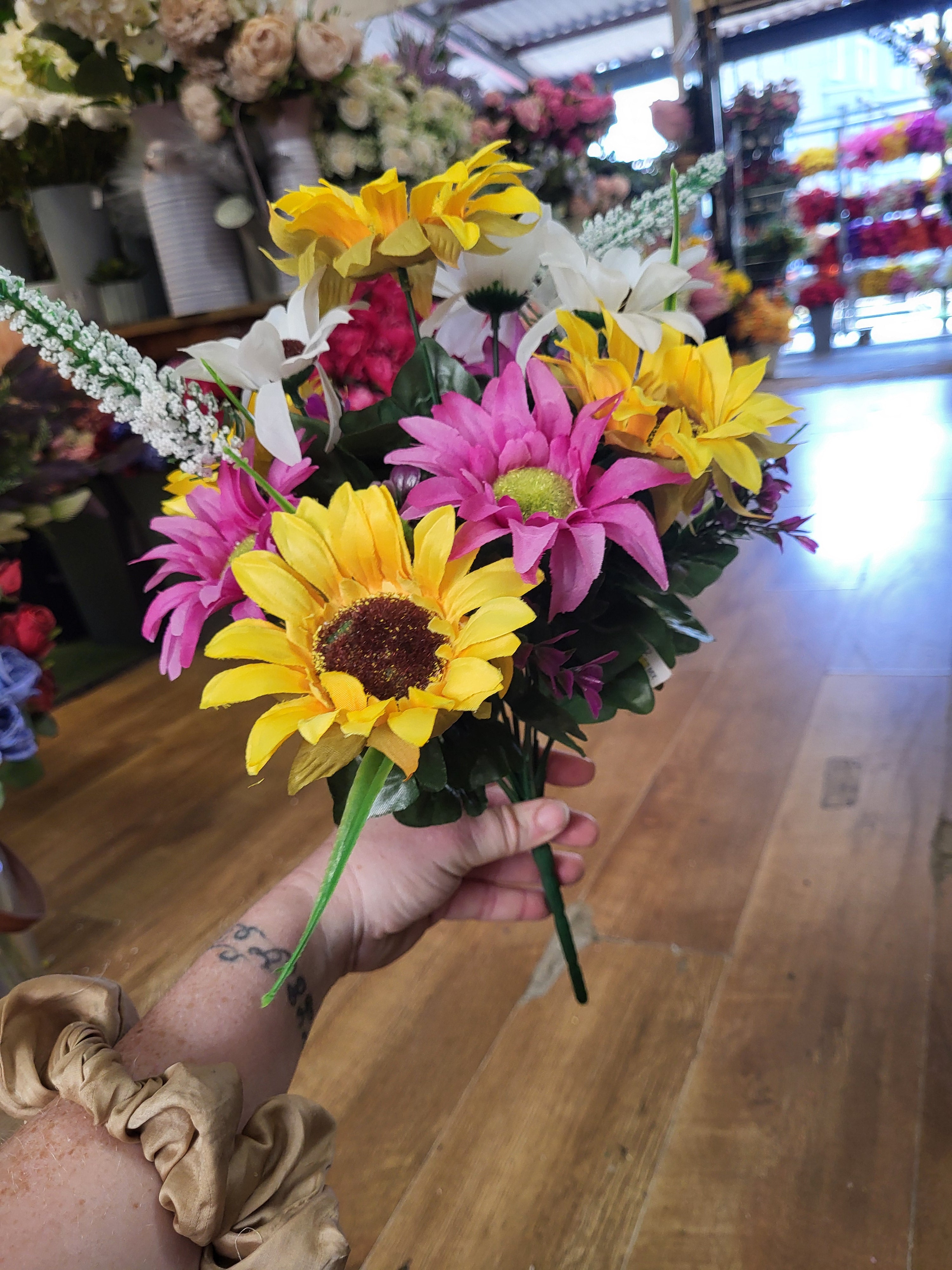 Sunflower mixed bouquet  - 2 colours available image 2