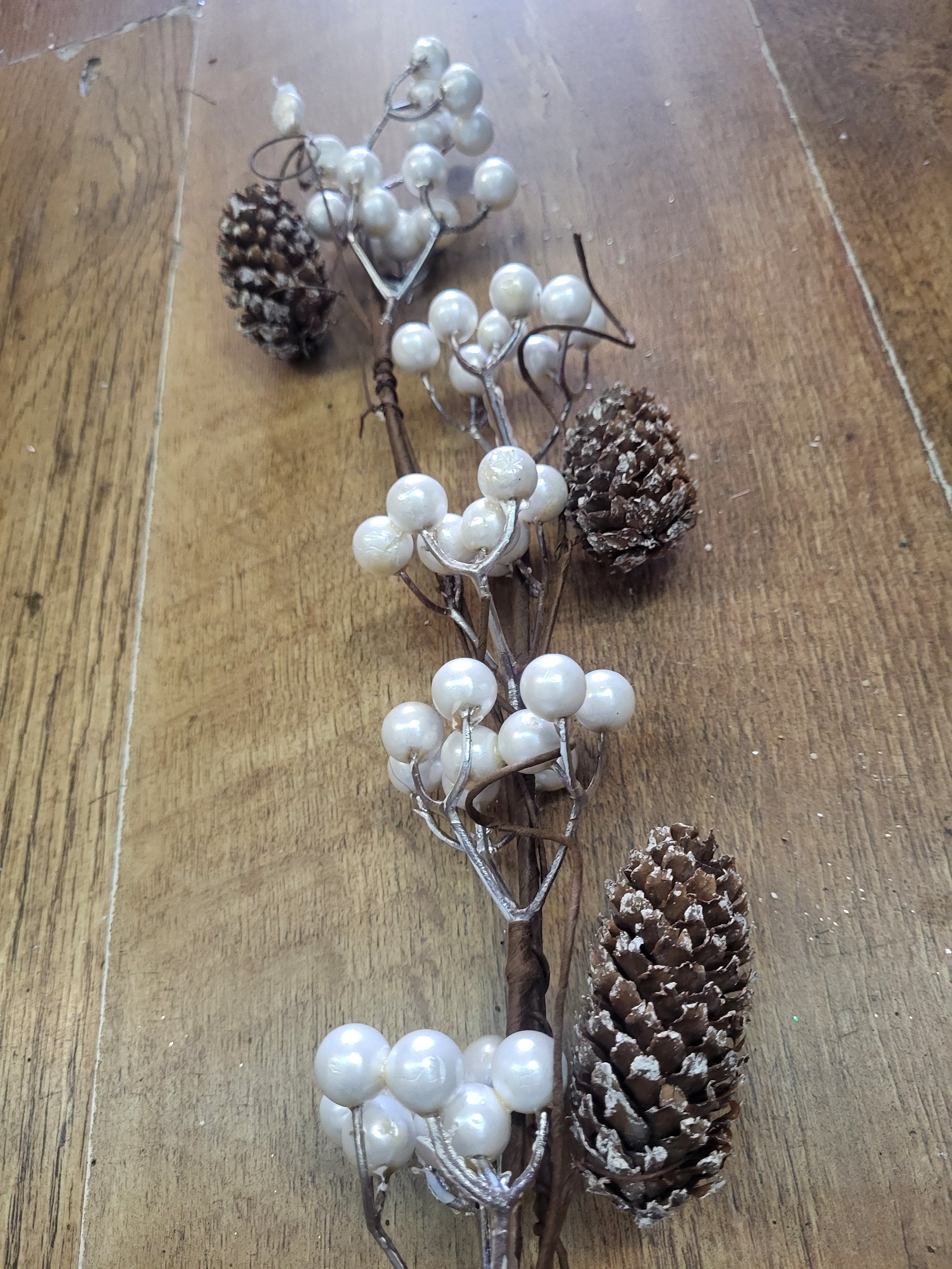 1.2m pearly berry and cone garland image 2