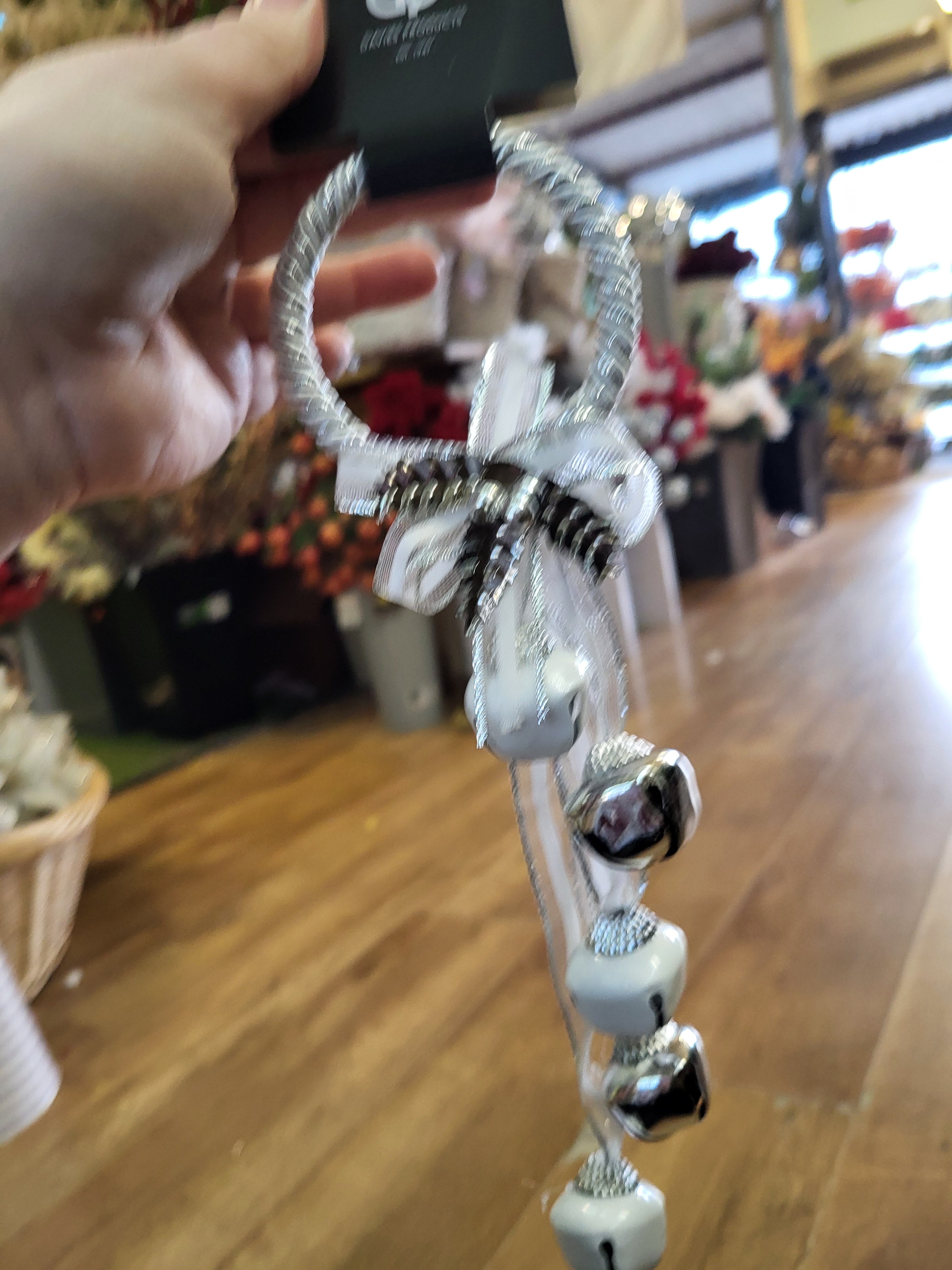 Hanging circle with bells and ribbon - silver and white  image 2