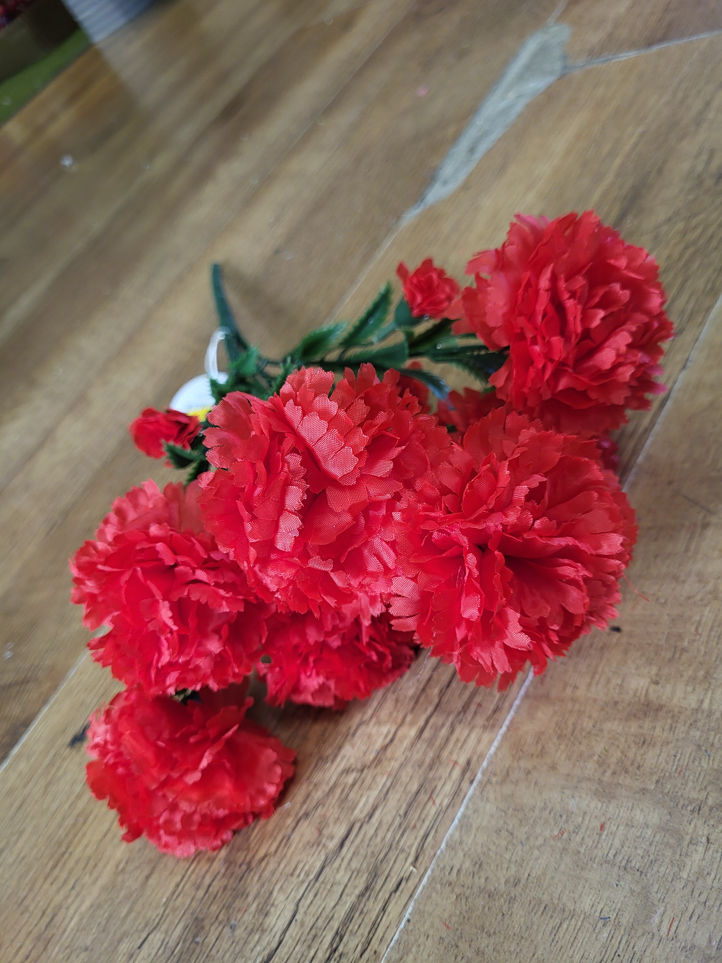 Big bunch of red carnations  image 1