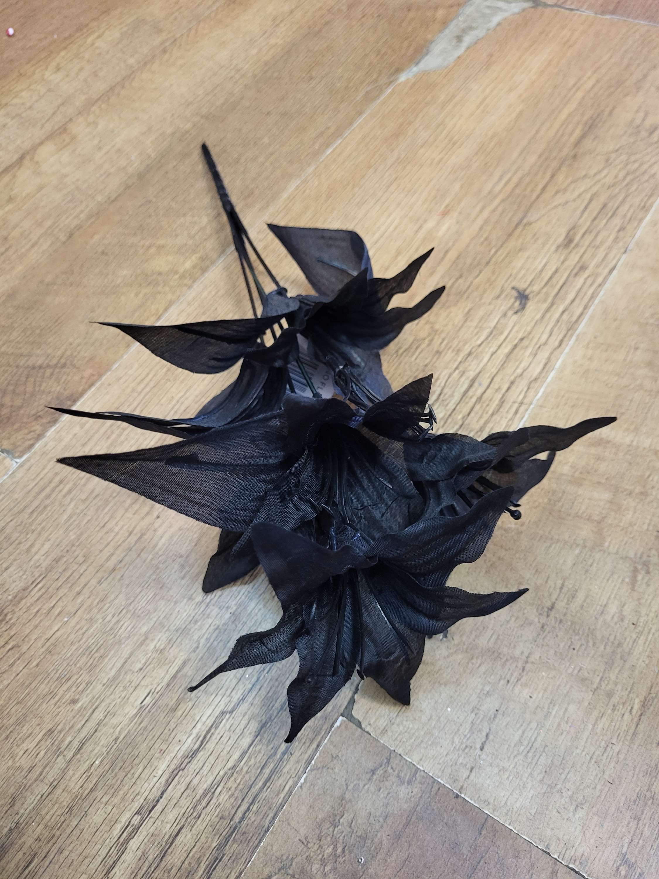 Black flowers  - 4 styles available image 3