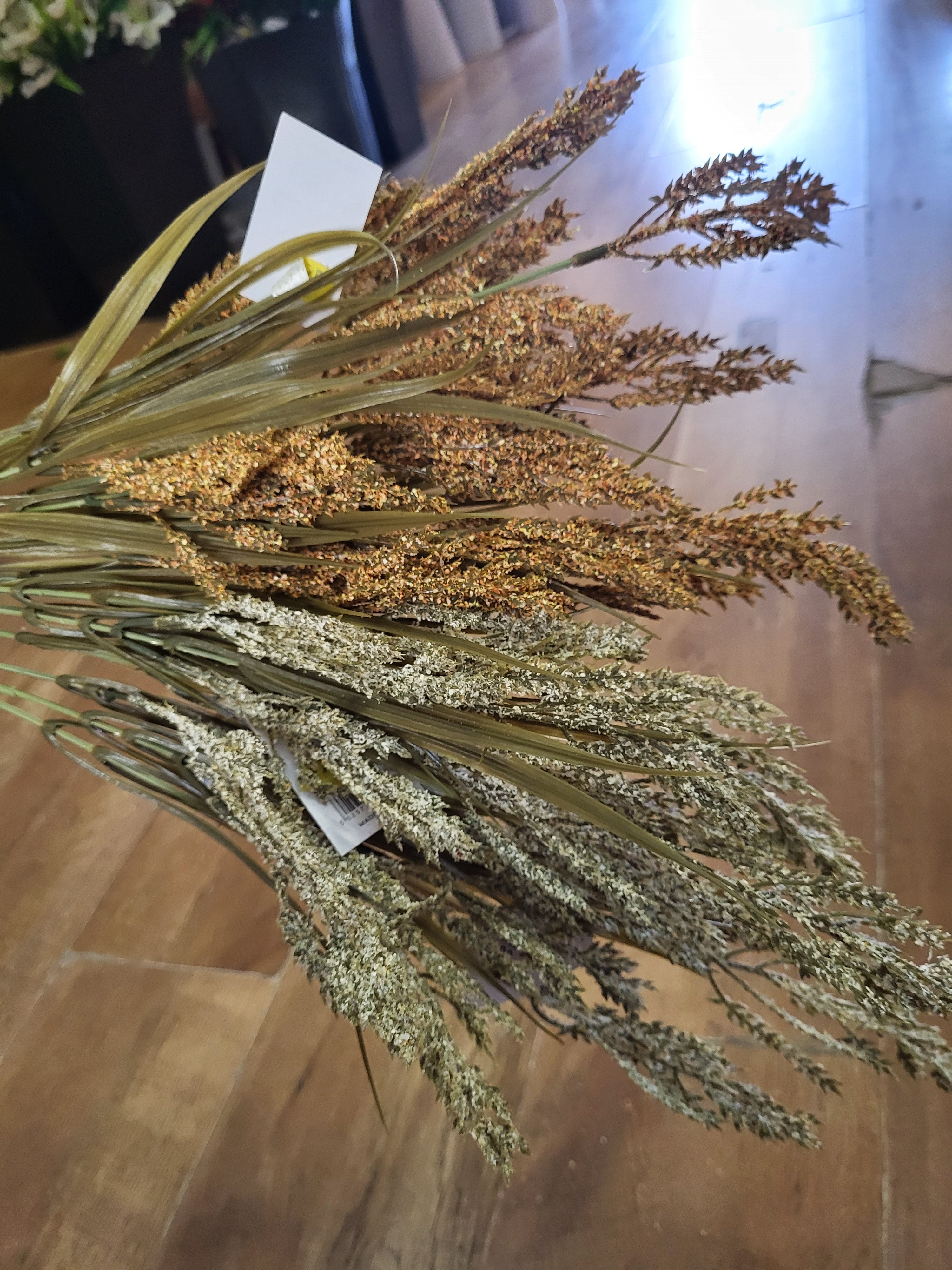 Bundle of 4 Long stem autumnal Heather sprays  - 2 natural/2 orange image 1