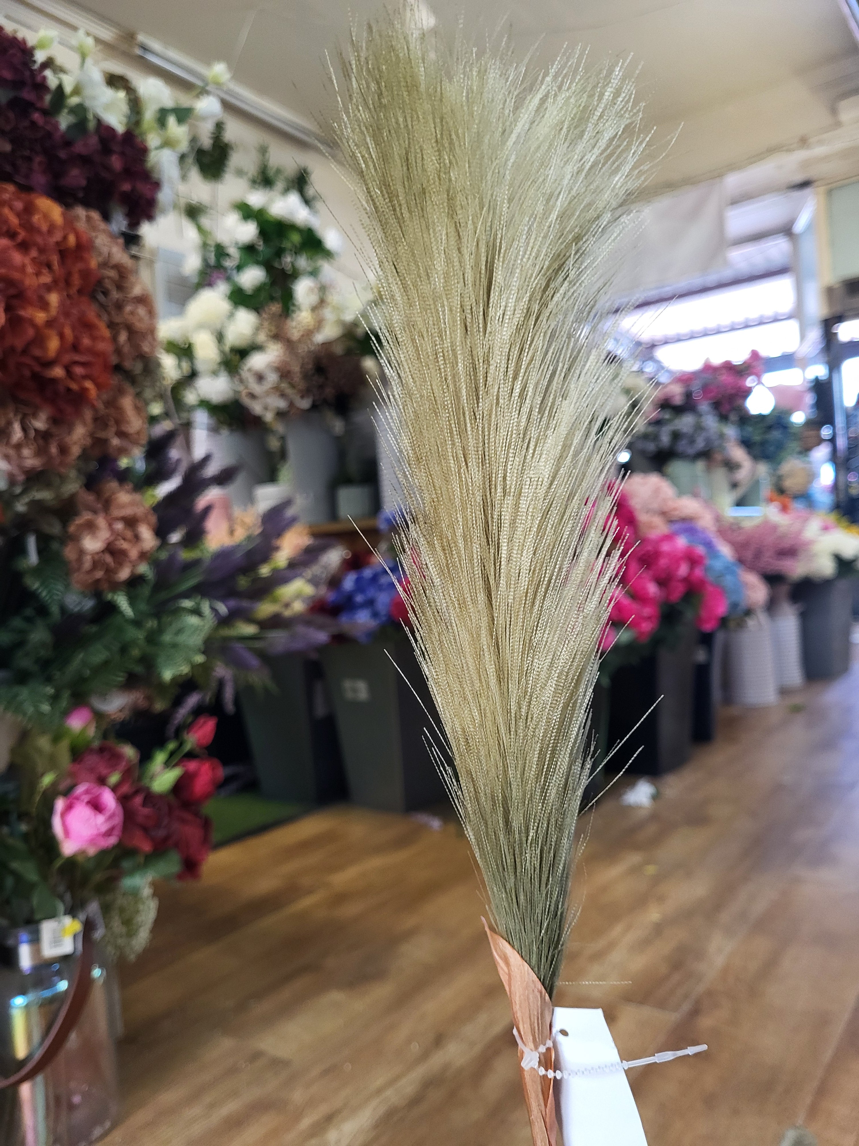 Autumnal artificial pampas - 4 colours available image 6