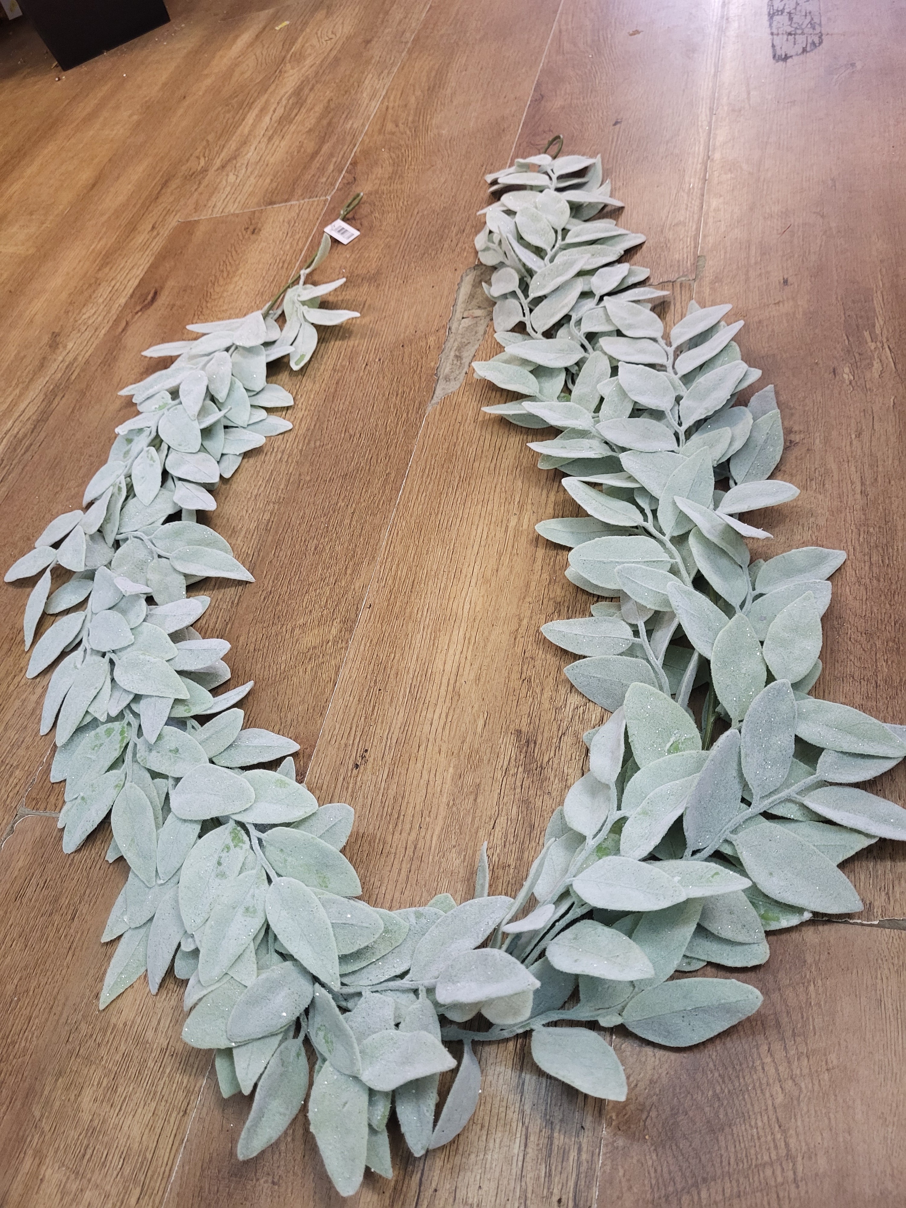 Frosted winter sage leaf garland  image 0