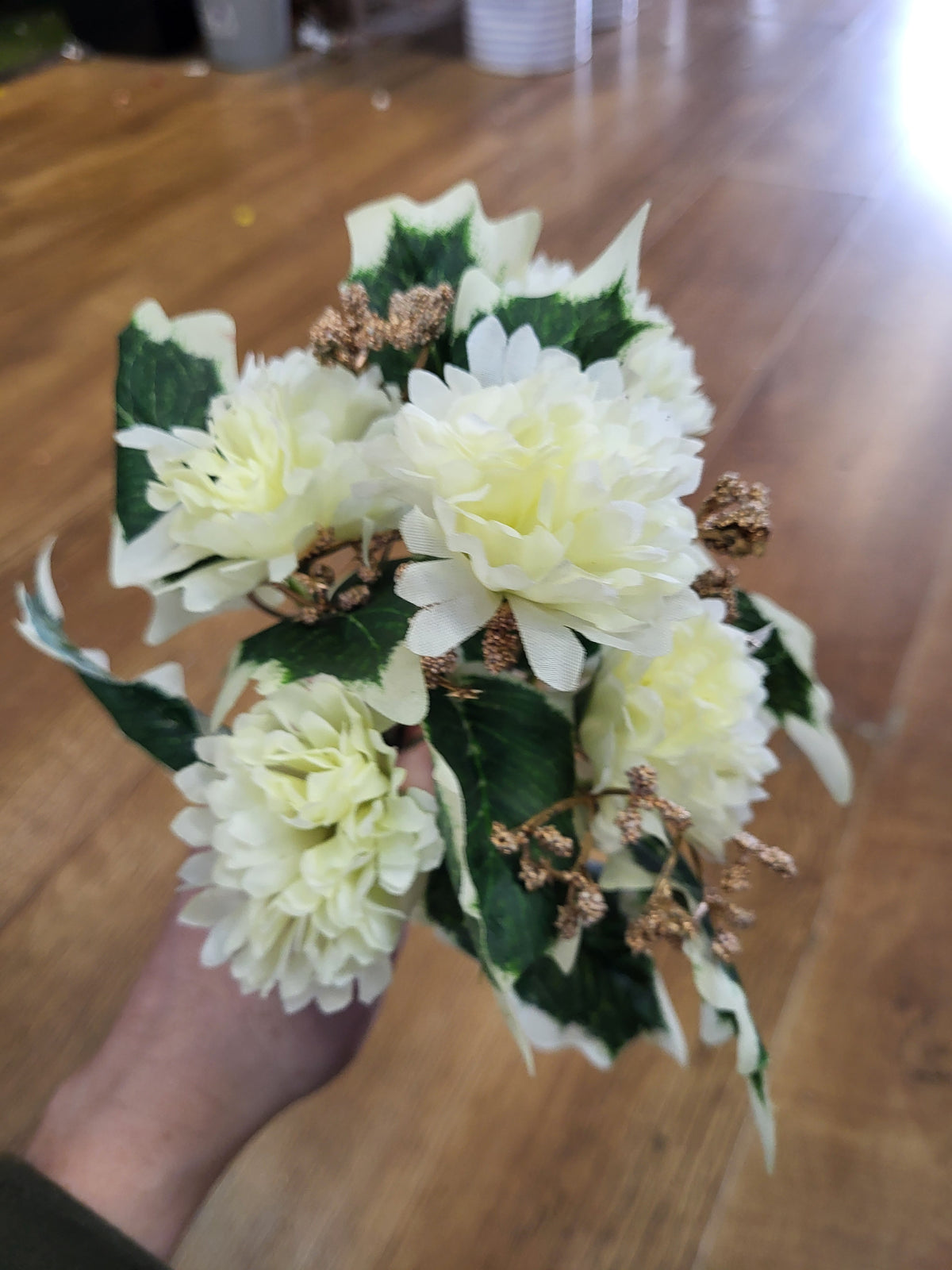 Carnation with Holly leaves - 3 colours available image 2