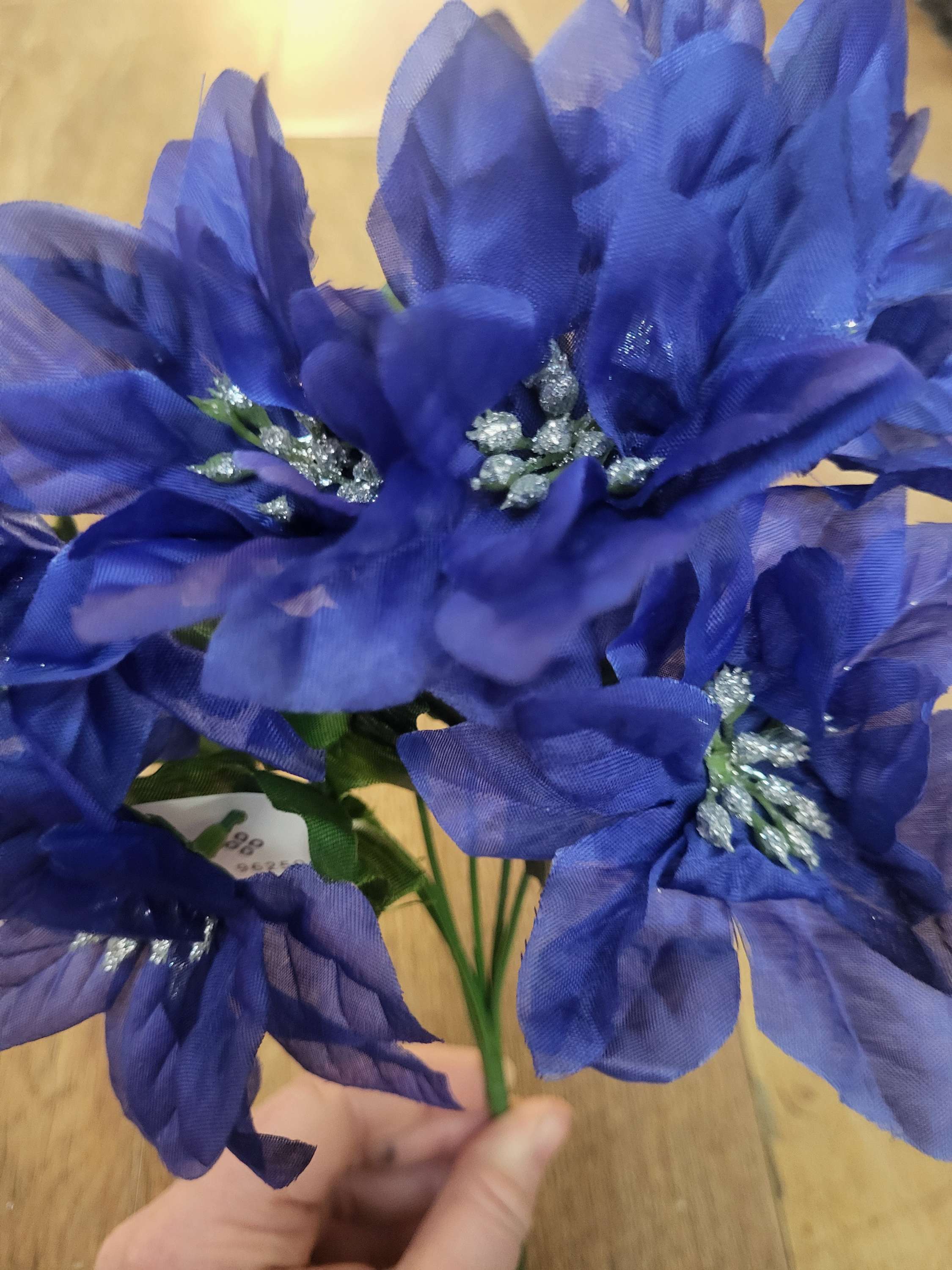 Poinsettia with glittered centre - 3 colours available image 8