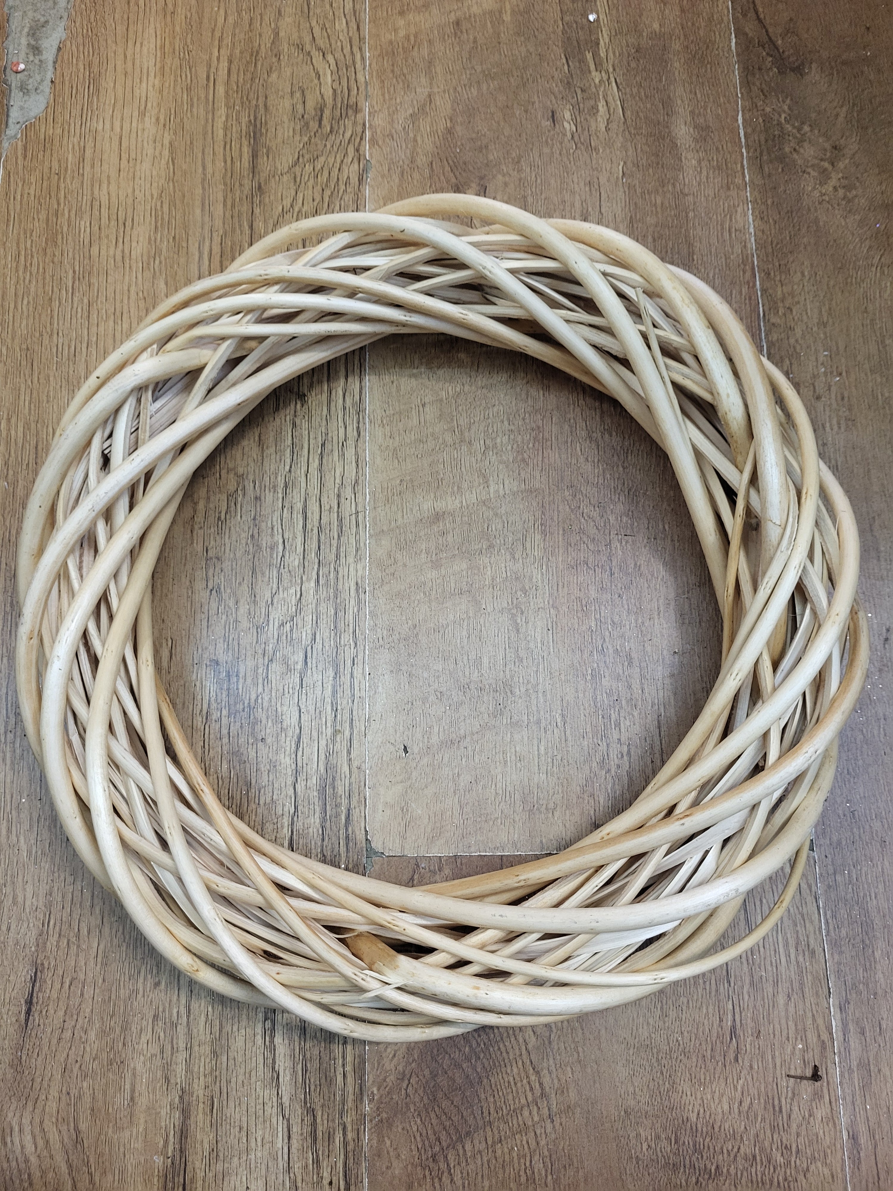 Natural wicker wreath image 0