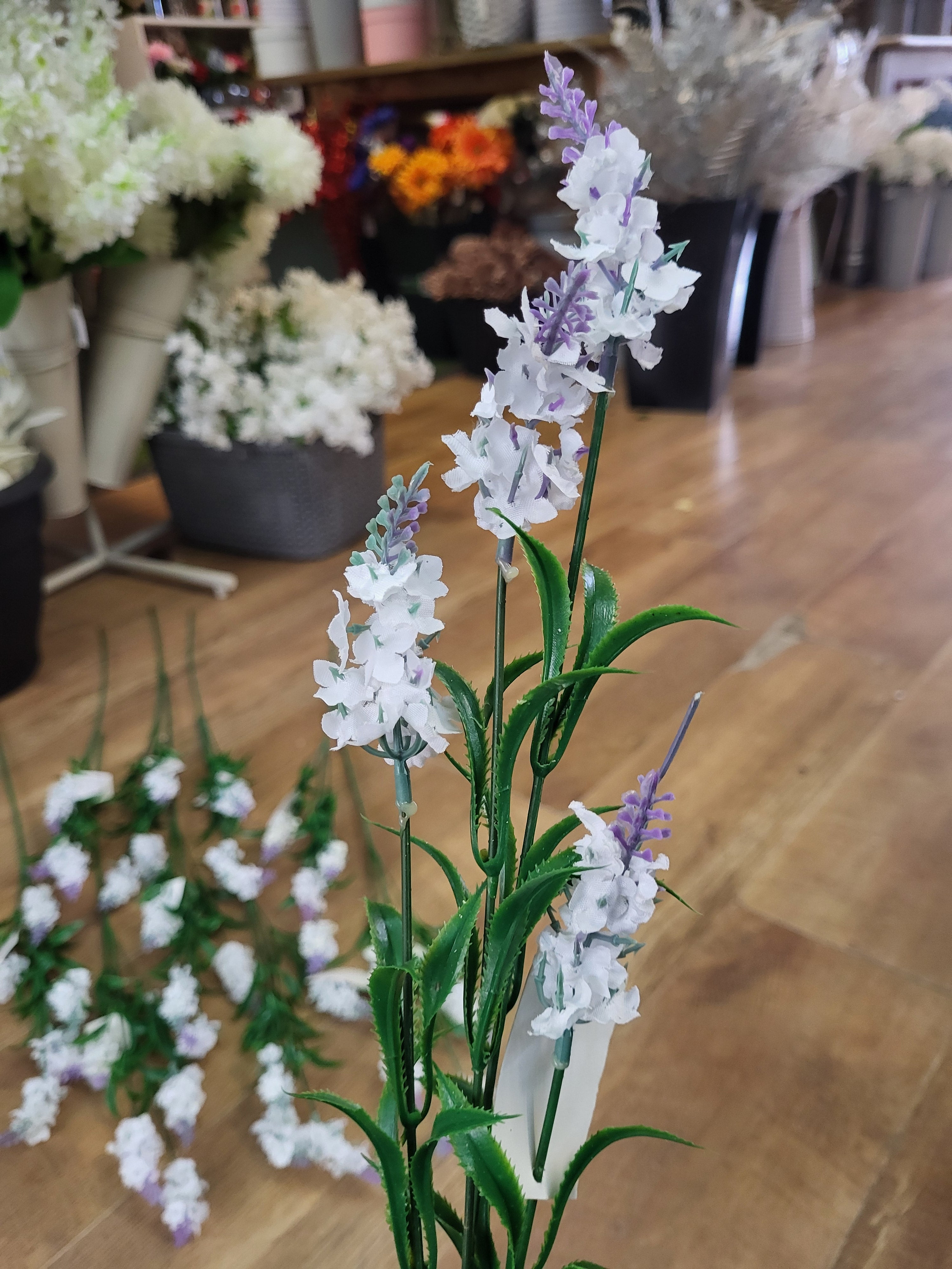 Bundle of 10 long stem white lavender image 2