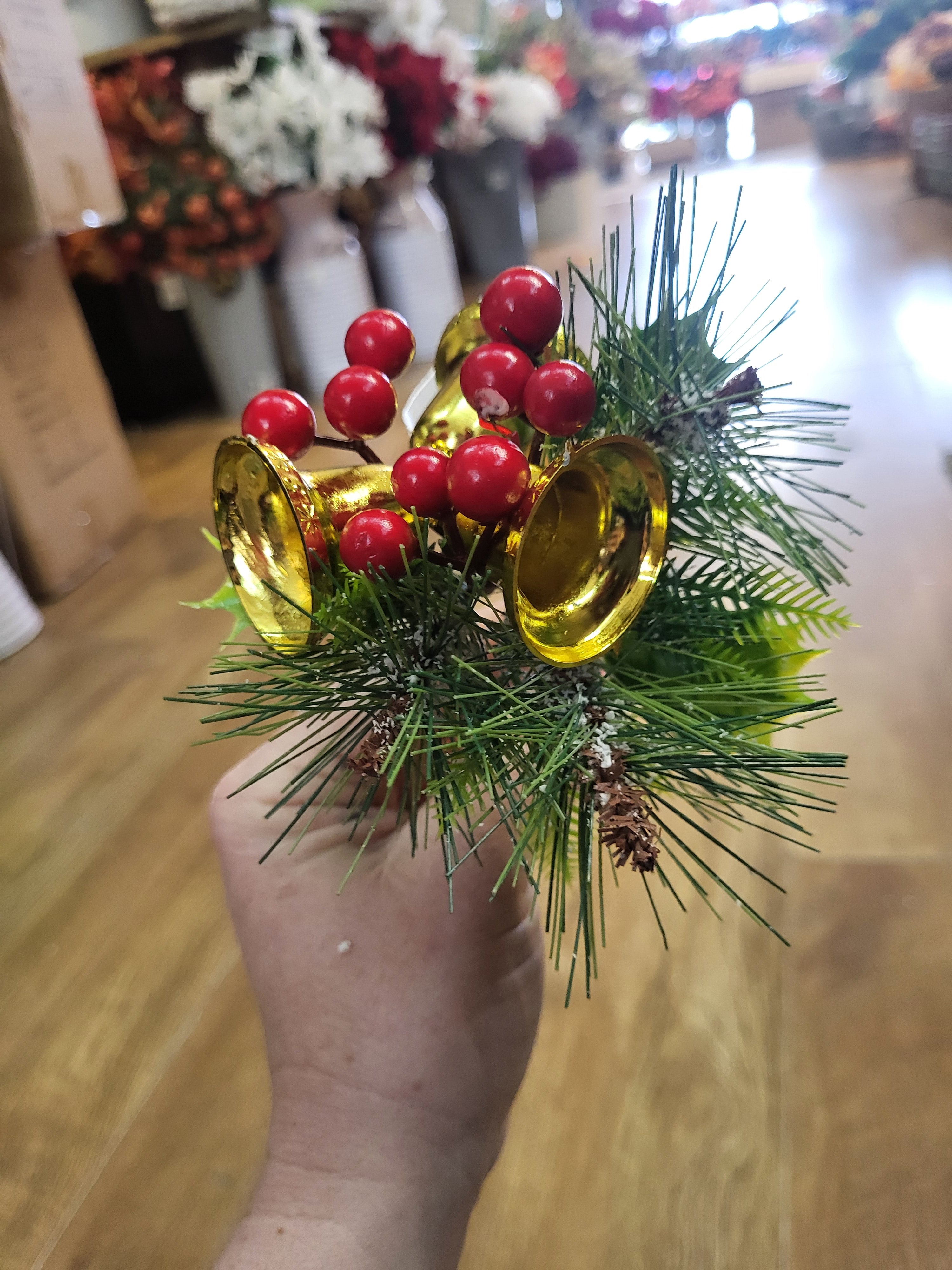 Gold bell pick image 2