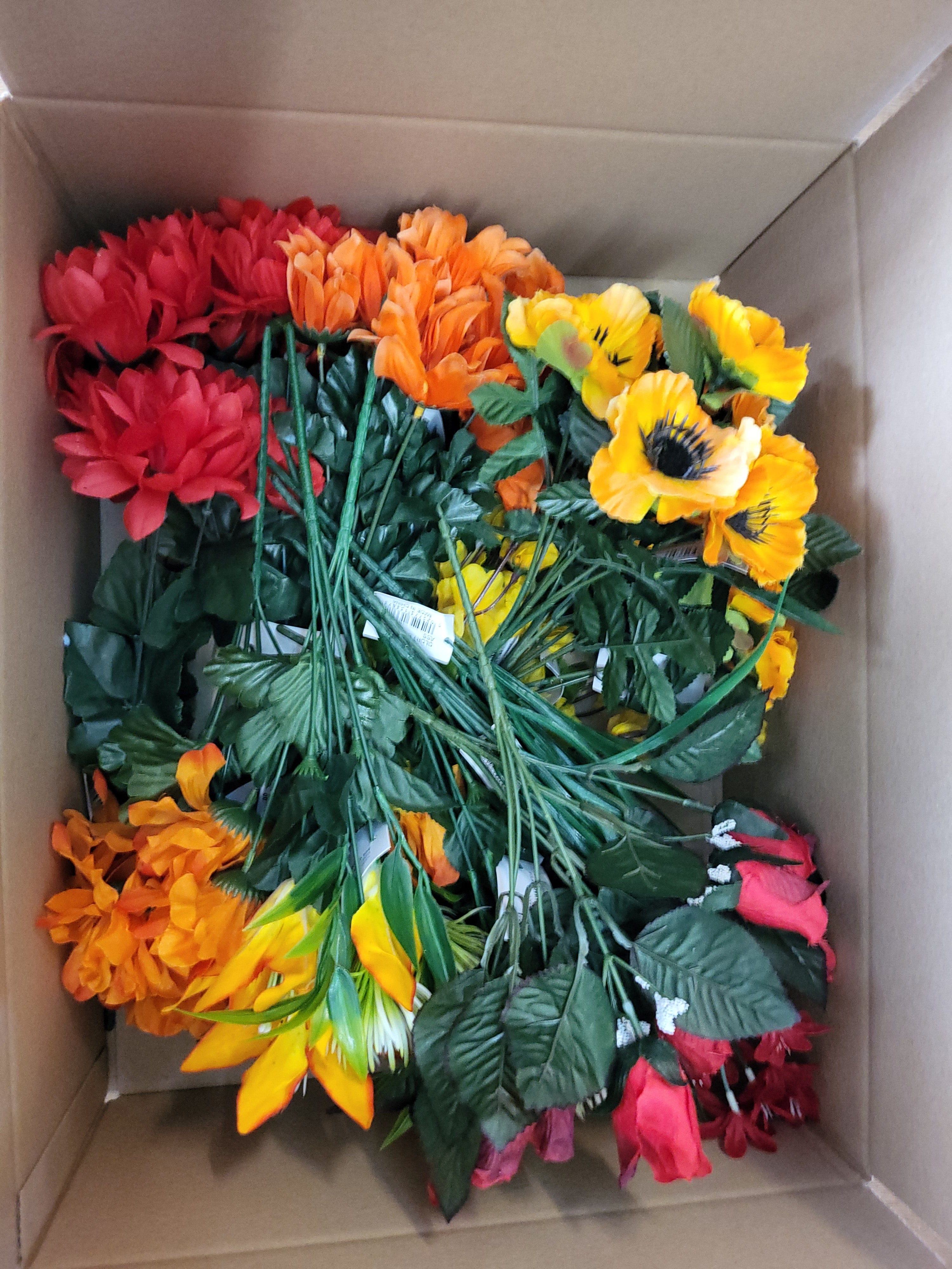 Box 21 - 20 bunches of flowers/foliage image 1