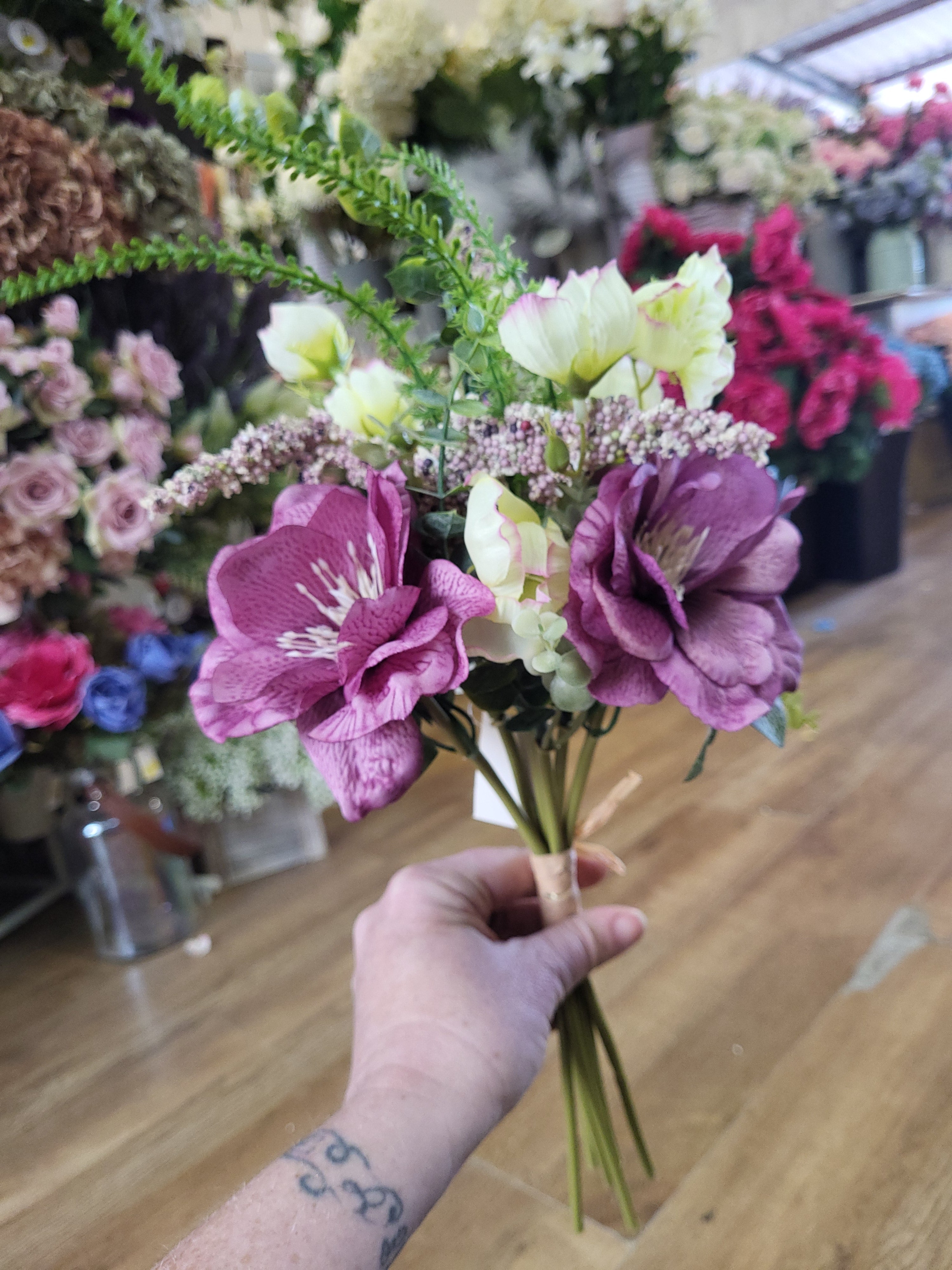 Hand tied Mauve Vanessa bundle  image 1