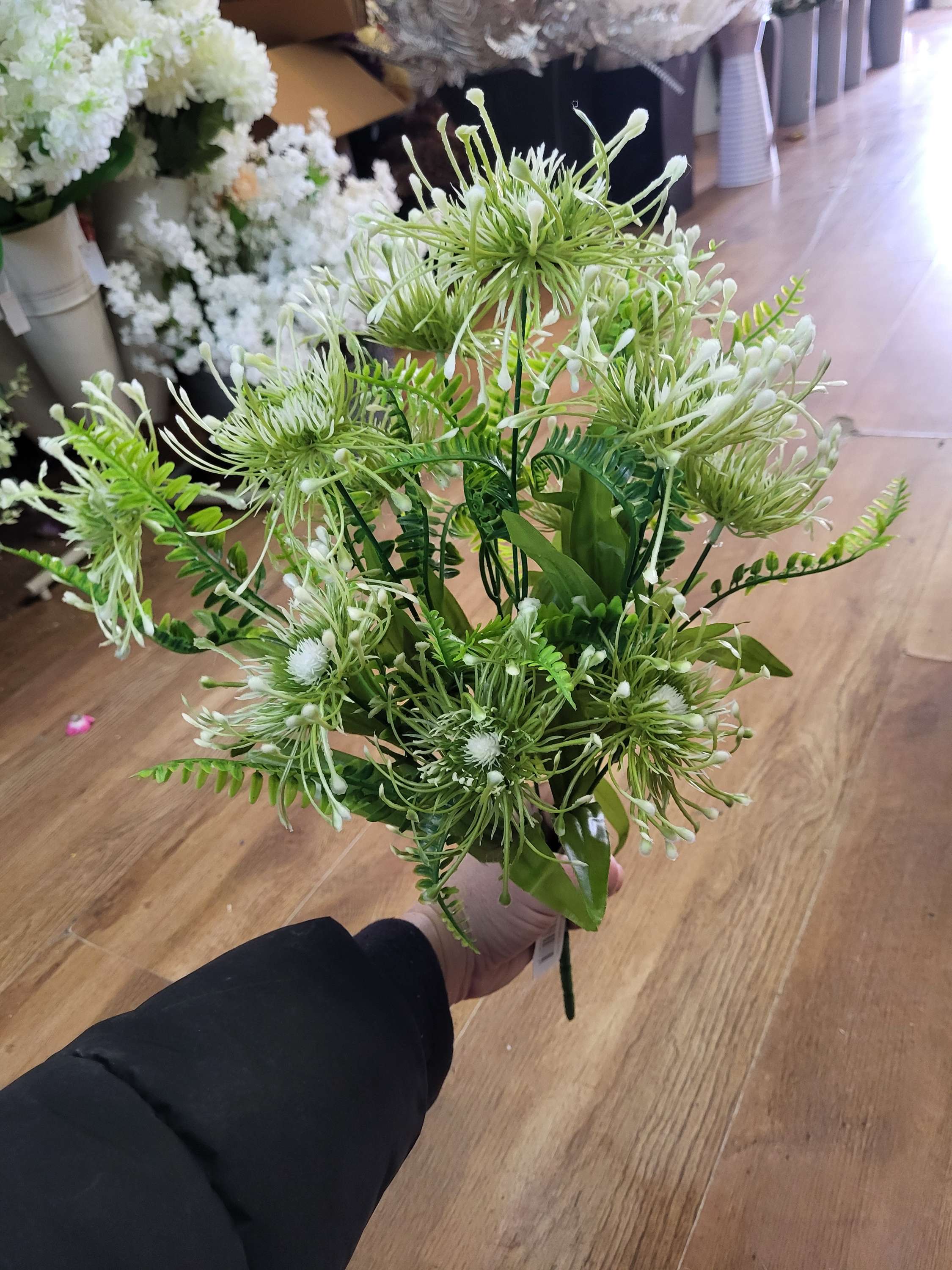 Large 12 headed green/white protea bunch image 5