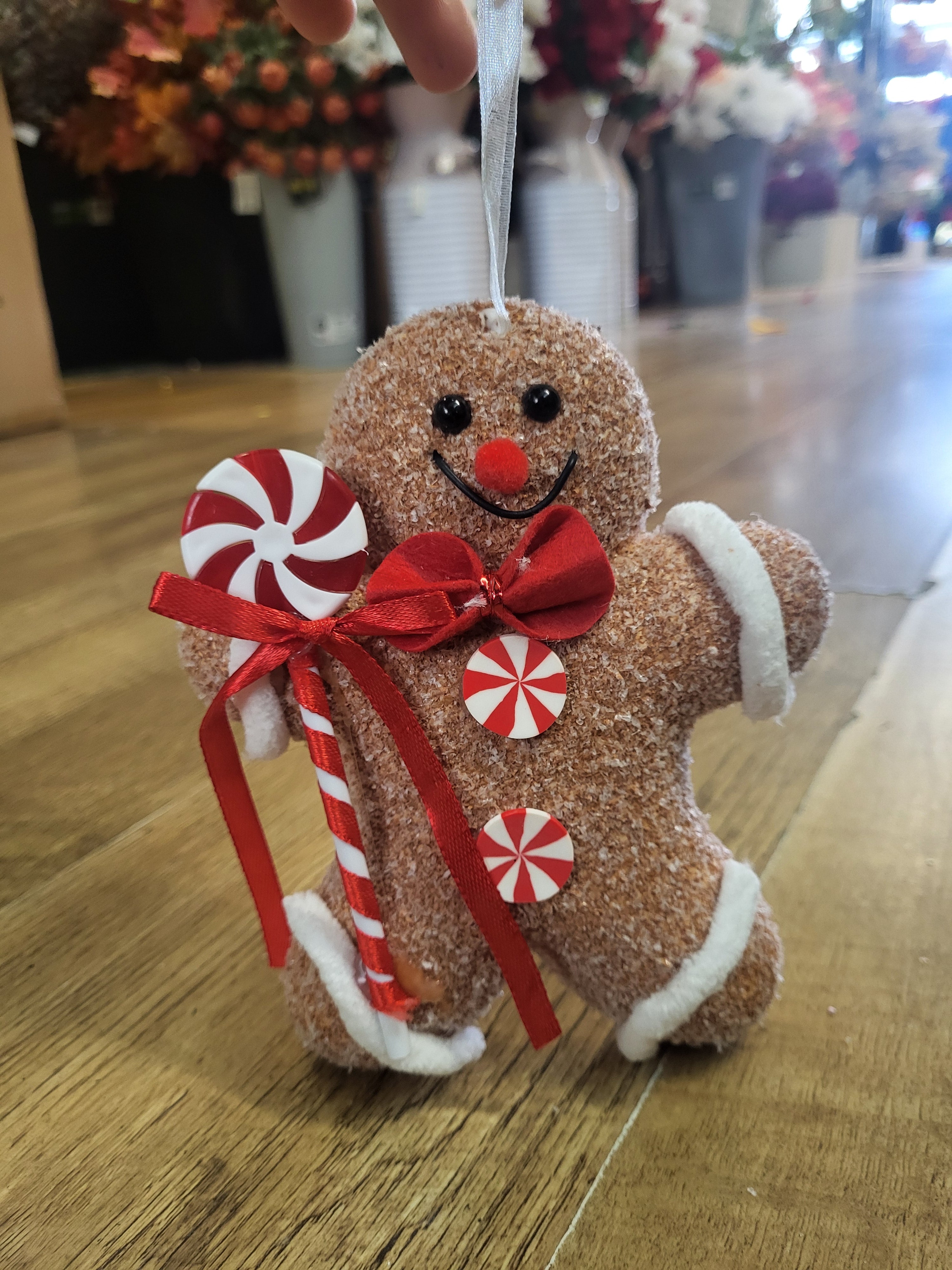 Hanging candy pinwheel gingerbread man decoration - 13.5 x 16cm image 0