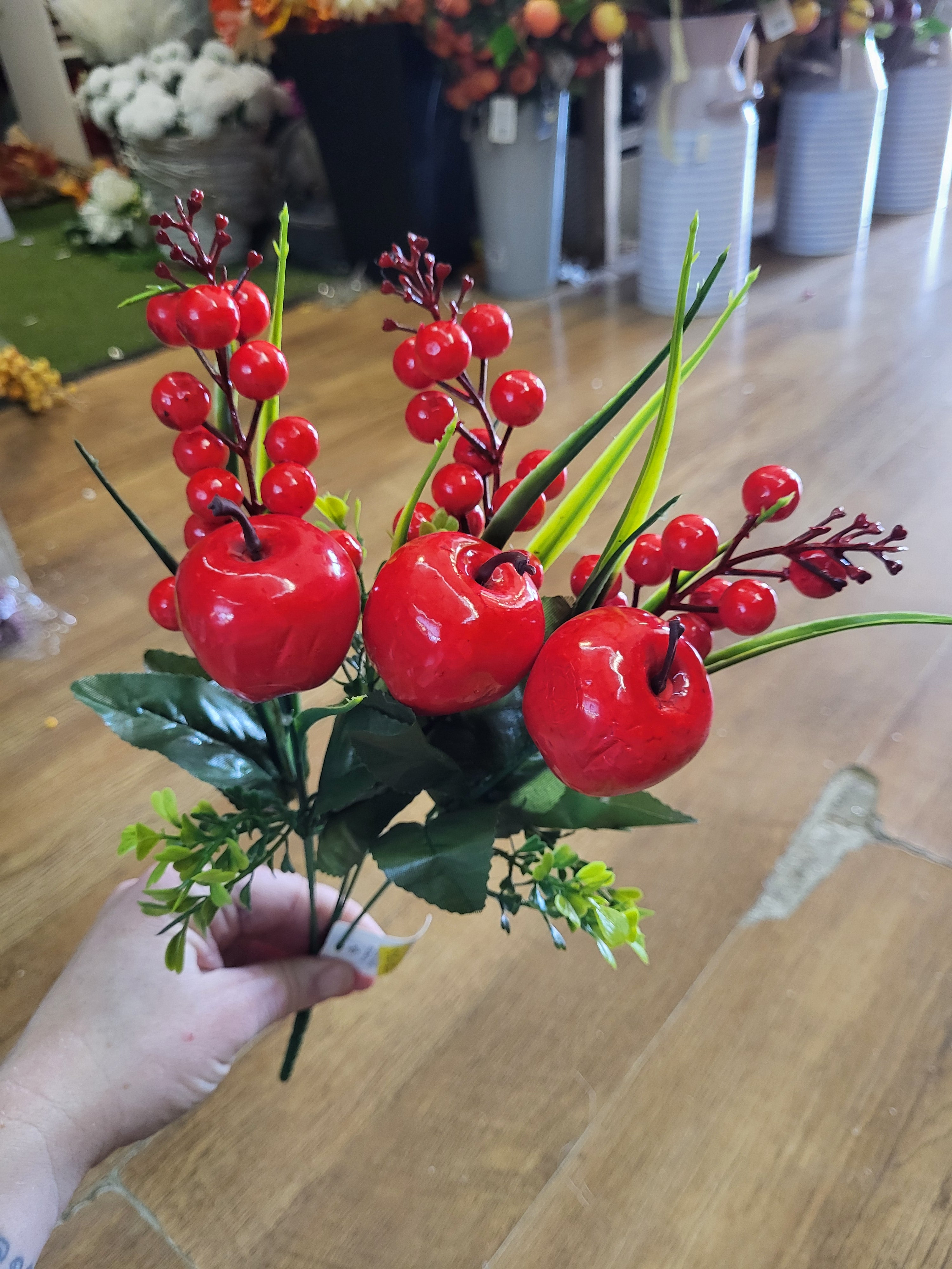Red berry and apple bunch image 0