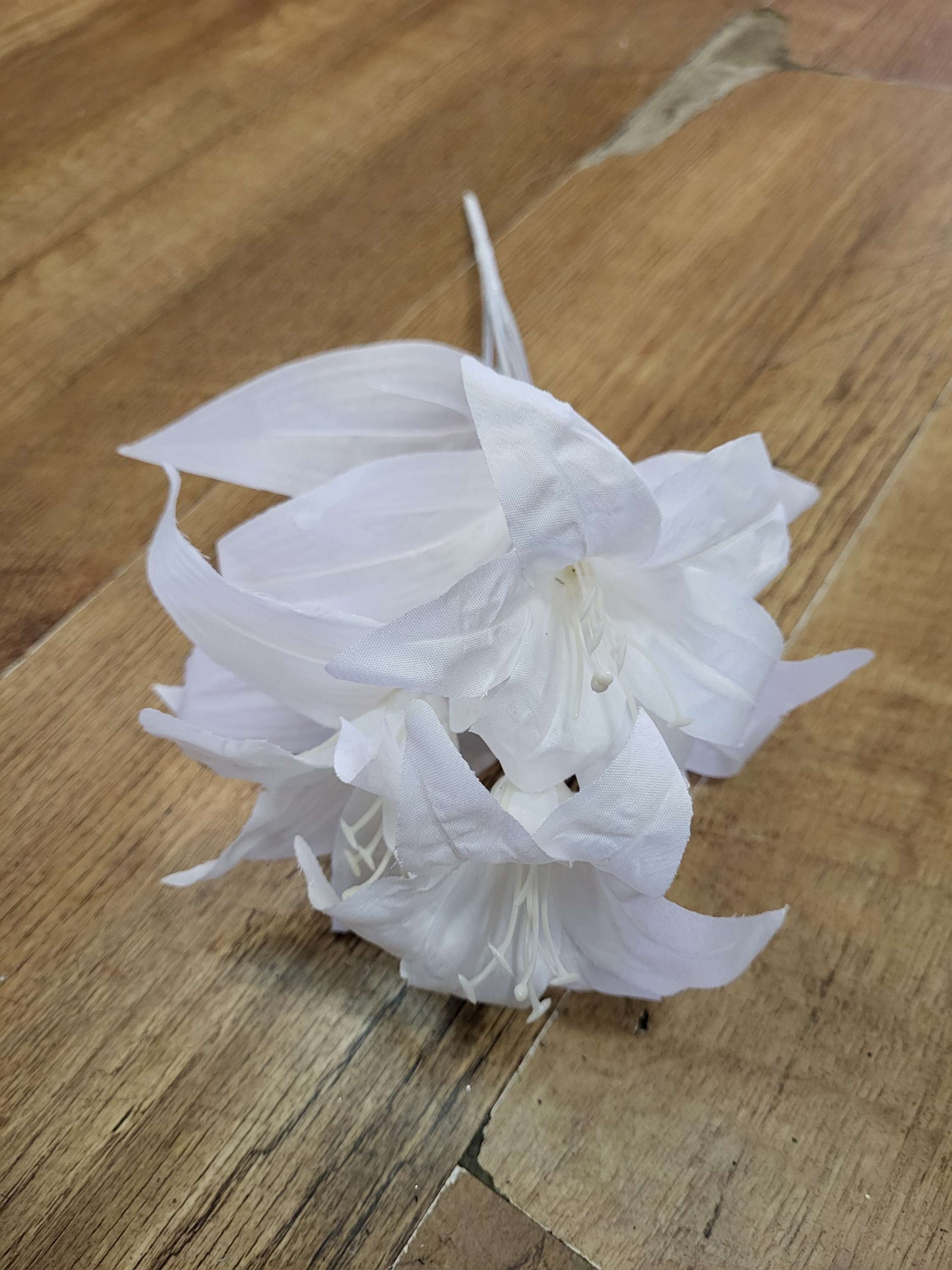 White flowers - 4 styles available image 2