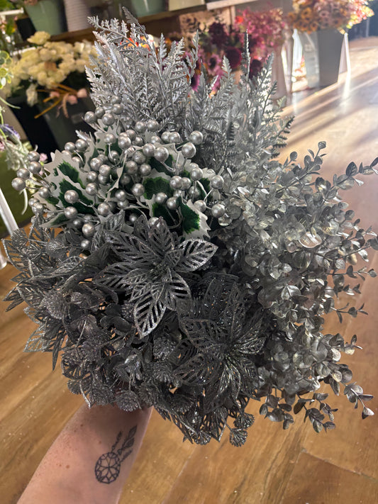 20 mixed silver Christmas bunches