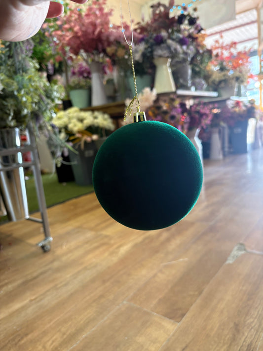 10cm emerald green velvet bauble