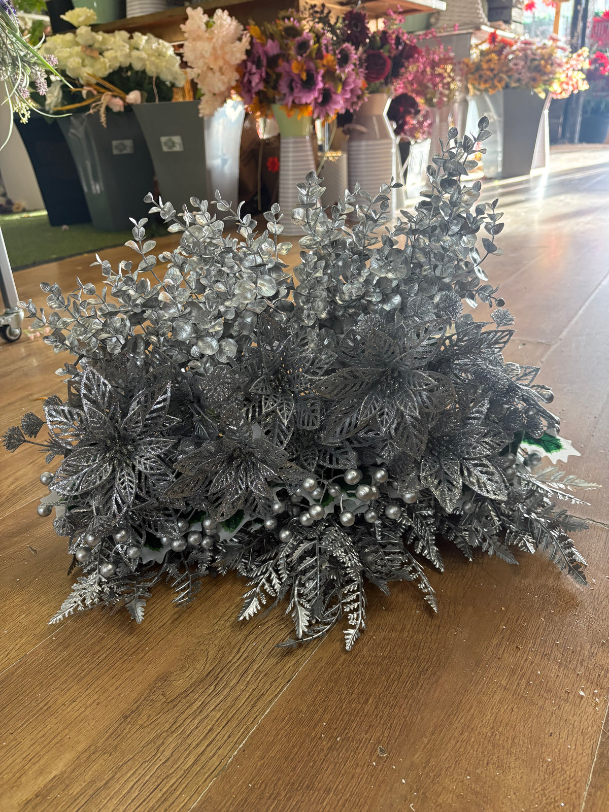 20 mixed silver Christmas bunches