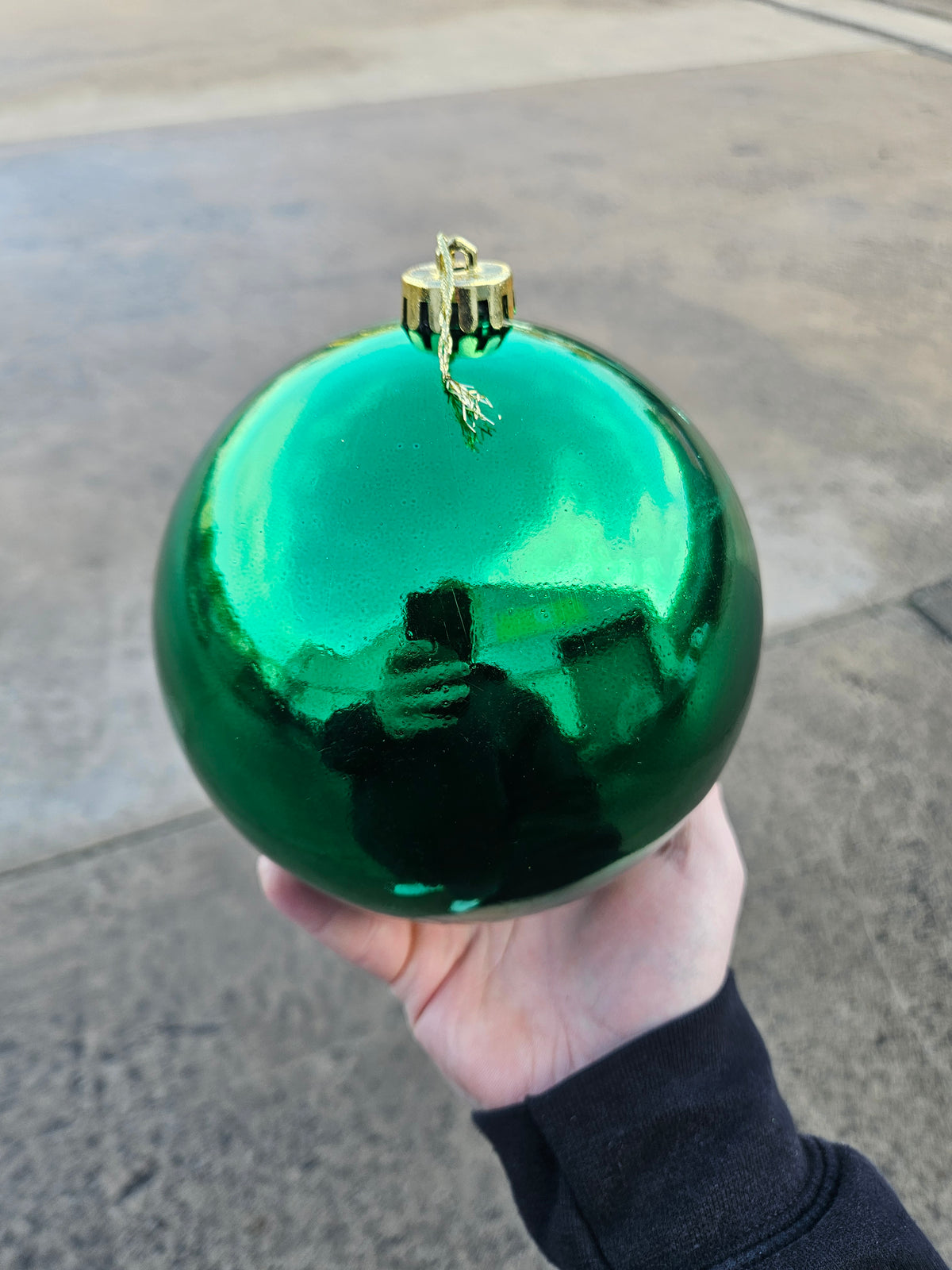 Large 15cm Matte Green Christmas Bauble