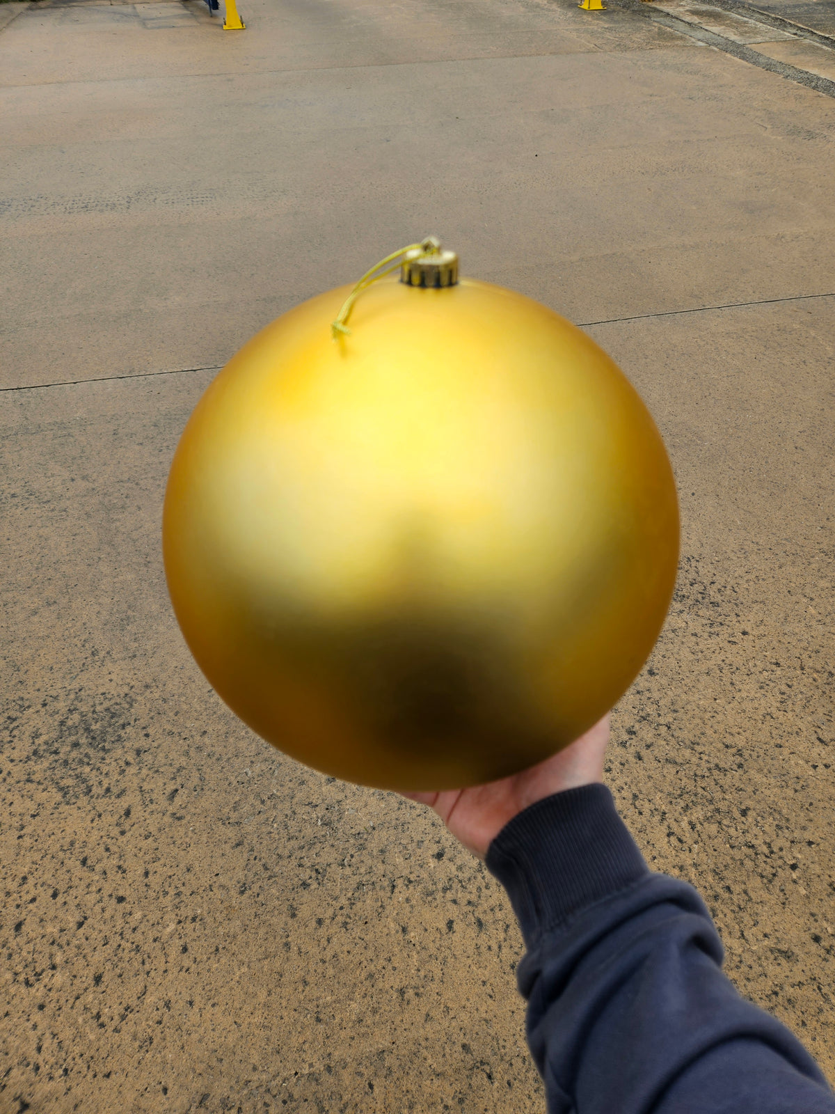 Large 25cm Matte Gold Christmas Bauble